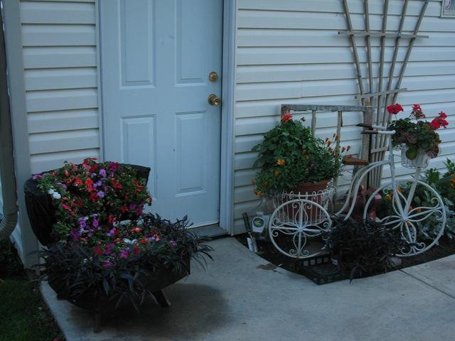 Decoração e Projetos – Decoração reciclável para jardim Decoração e Projetos – Decoração reciclável para jardim