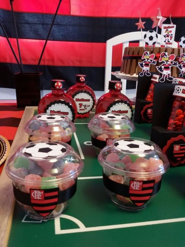 decoração de aniversario flamengo com etiquetas