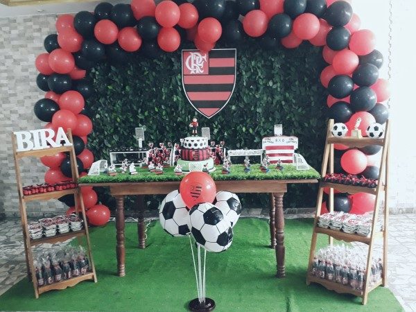 decoração preto e vermelho