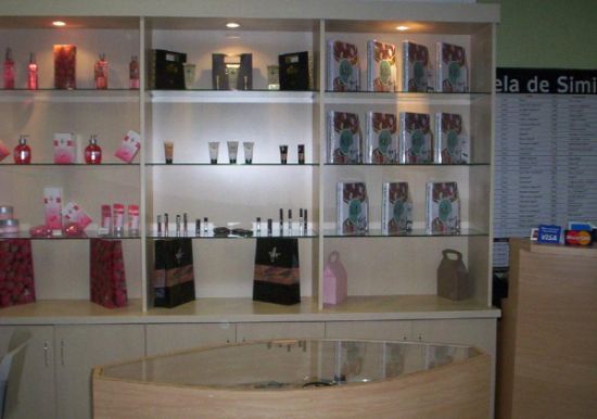 Decoraç u00e3o e Projetos Decoraç u00e3o para Loja de Cosméticos # Decoração De Loja Pequena De Cosmeticos Decoraç u00e3o e Projetos Decoraç u00e3o para Loja de Cosméticos # Decoração De Loja Pequena De Cosmeticos
