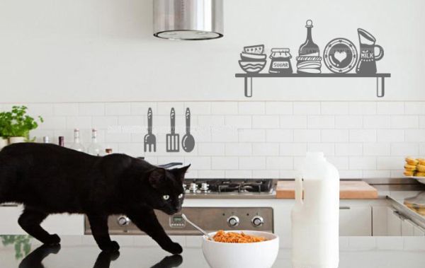 As cozinhas decoradas com adesivos são as melhores alternativas para quem não quer fazer reforma em casa (Foto: Divulgação) 