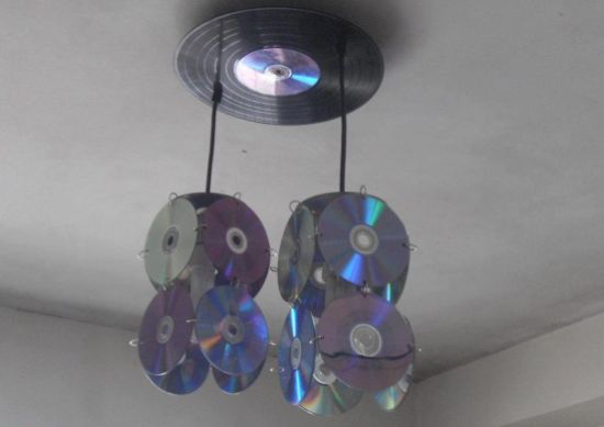 A decoração com reciclagem de CDs velhos pode ser bem interessante e diferenciada (Foto: Divulgação)