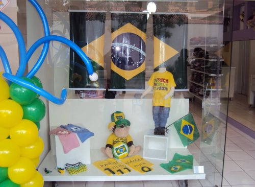 A decoração de vitrines para Copa do Mundo 2014 deve ser a mais interessante possível (Foto: Divulgação)