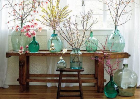 A decoração de primavera em casa pode ser adaptada de outros estilos (Foto: lushome.com)