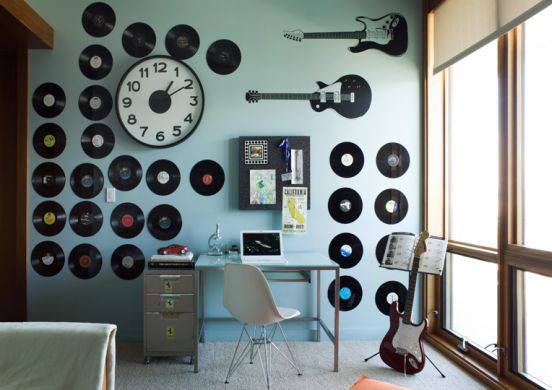 Aderir a detalhes na decoração para quem gosta de música é ótima saída para deixar a casa ainda mais aconchegante (Foto: pinterest.com)                