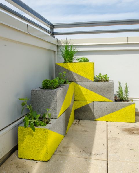 Decoração com blocos de concreto é barata, mas linda e diferenciada (Foto: modernlywed.com) 