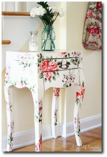 Móveis decorados com decoupage são lindos e podem ter qualquer estilo (Foto: mydesiredhome.com)         