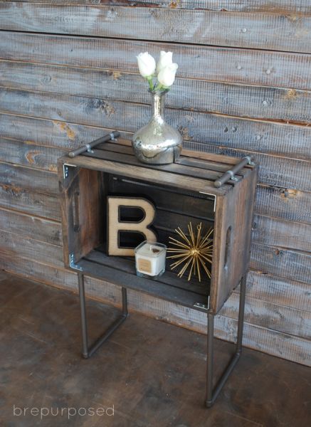Móvel com caixa de madeira é bonito e barato (Foto: brepurposed.com) 