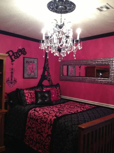Não faltam ideias de decoração de quarto rosa com preto (Foto: pinterest.com) 