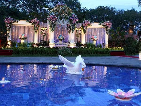 Dicas de Piscinas Decoradas para Casamento