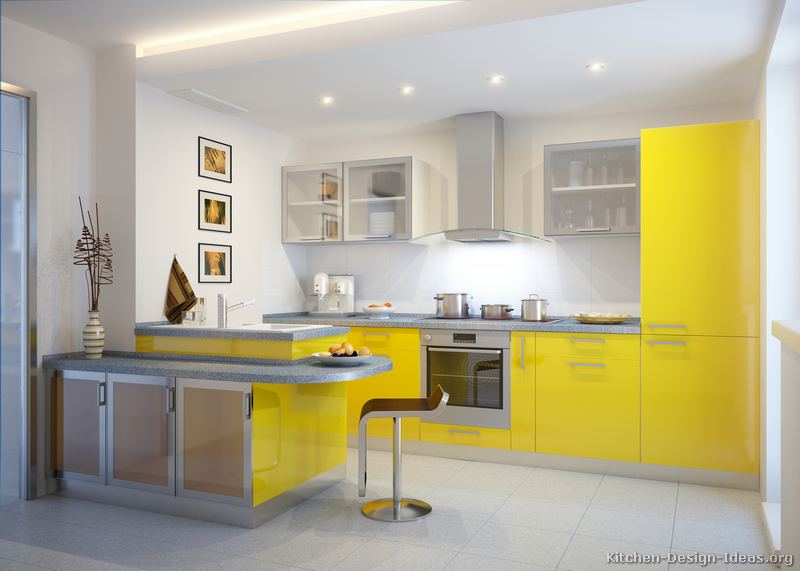 cozinha amarela com balcão 
