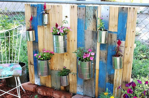 jardim vertical com latas