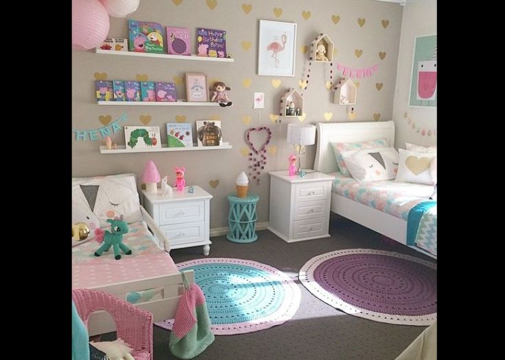 quarto de menina bege