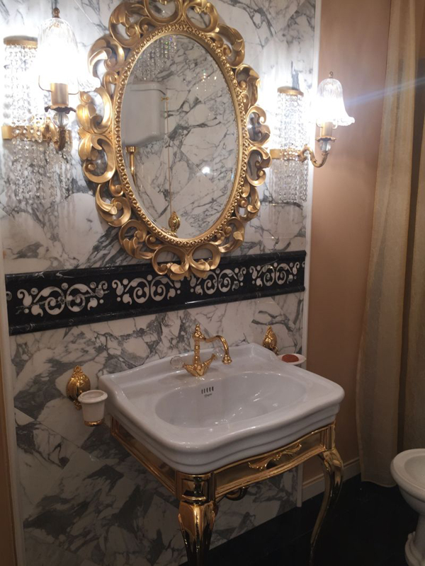 espelho de banheiro elaborado
