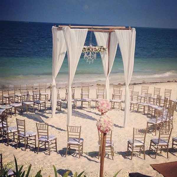 Casamento pé na areia