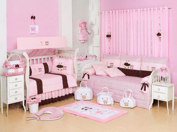 quarto feminino bebê rosa e marrom